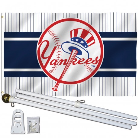 New York Yankees Logo 3' x 5' Polyester Flag, Pole and Mount